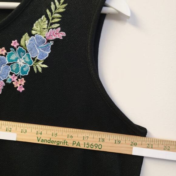 Bonworth Tank Top Size Large Black Embroidered Flowers Blue Pink - Picture 6 of 8